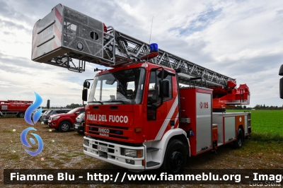 Iveco EuroFire 150E27 I serie
Vigili del Fuoco
Comando Provinciale di Bologna
Distaccamento Volontario di San Pietro in Casale
AutoScala da 30 metri allestimento Iveco-Magirus
Ricondizionata Fortini
VF 29373
Parole chiave: Iveco EuroFire_150E27_Iserie VF29373