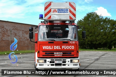 Iveco EuroFire 150E27 I serie
Vigili del Fuoco
Comando Provinciale di Bologna
Distaccamento Volontario di San Pietro in Casale
AutoScala da 30 metri allestimento Iveco-Magirus
Ricondizionata Fortini
VF 29373
Parole chiave: Iveco EuroFire 150E27_Iserie VF29373