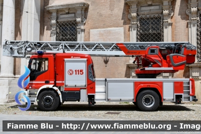 Iveco EuroCargo 180E32 IV Serie
Vigili del Fuoco
Comando Provinciale di Modena
AutoScala M39L da 39 metri 
Allestimento Magirus
VF 29586
Parole chiave: Iveco EuroCargo_180E32_IVSerie VF29586 80_VVF