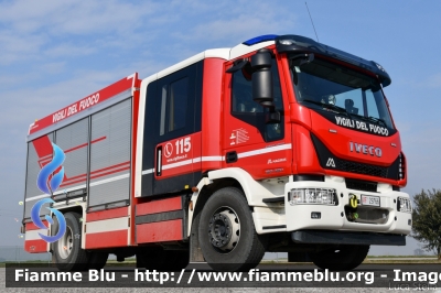 Iveco EuroCargo 180E32 IV serie
Vigili del Fuoco
Comando Provinciale di Bologna
Distaccamento Volontario di San Pietro in Casale
Allestimento Magirus
VF 29766
Parole chiave: Iveco EuroCargo_180E32_IVserie VF29766