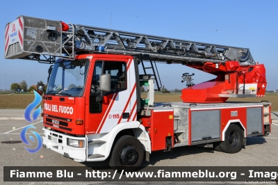 Iveco EuroCargo 130E24 I serie
Vigili del Fuoco
Comando Provinciale di Bologna
Distaccamento Volontario di Medicina
AutoScala allestimento Iveco-Magirus 
Ricondizionata Fortini
ex Brandeweer - Vigili del Fuoco Olandesi
VF 29767
Parole chiave: Iveco EuroCargo_130E24_Iserie VF29767