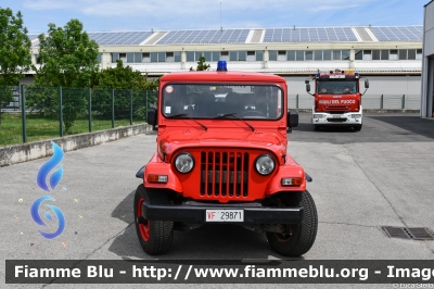 Mahindra Thar
Vigili del Fuoco
Comando Provinciale Forlì-Cesena
Distaccamento Volontario di Savignano sul Rubicone
VF 29871
Parole chiave: Mahindra Thar VF29871