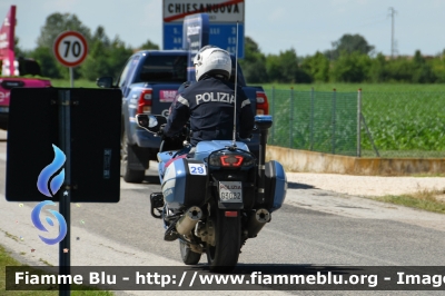 Yamaha FJR 1300 II serie
Polizia di Stato
Polizia Stradale
Allestimento Elevox
in scorta al Giro d'Italia 2024
Moto 29
POLIZIA G3082
Parole chiave: Yamaha FJR_1300_IIserie Giro_D_Italia_2024 POLIZIAG3082