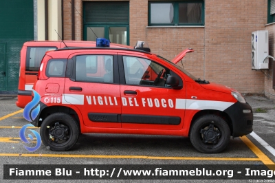 Fiat Nuova Panda 4x4 II serie
Vigili del Fuoco
Comando Provinciale Di Ferrara
VF 30448
Parole chiave: Fiat Nuova_Panda_4x4_IIserie VF30445