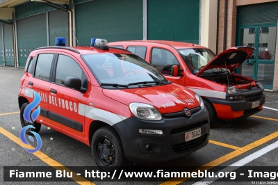 Fiat Nuova Panda 4x4 II serie
Vigili del Fuoco
Comando Provinciale Di Ferrara
VF 30448
Parole chiave: Fiat Nuova_Panda_4x4_IIserie VF30445