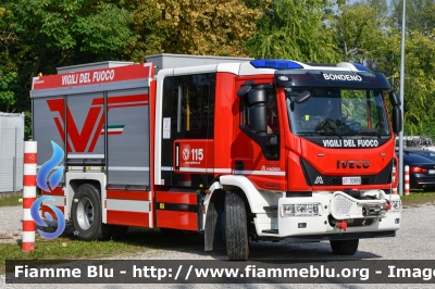 Iveco EuroCargo 180E32 IV serie
Vigili del Fuoco
Comndo Provinciale di Ferrara
Distaccamento Volontario di Bondeno (FE)
AutoPompaSerbatoio allestimento Iveco-Magirus
VF 30989
Parole chiave: Iveco EuroCargo_180E32_IVserie VF30989