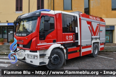 Iveco EuroCargo 180E32 IV serie
Vigili del Fuoco
Comndo Provinciale di Ferrara
Distaccamento Volontario di Bondeno (FE)
AutoPompaSerbatoio allestimento Iveco-Magirus
VF 30989
Parole chiave: Iveco EuroCargo_180E32_IVserie VF30989