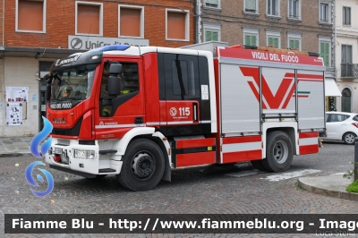 Iveco EuroCargo 180E32 IV serie
Vigili del Fuoco
Comndo Provinciale di Ferrara
Distaccamento Volontario di Bondeno
AutoPompaSerbatoio allestimento Iveco-Magirus
VF 30989
Santa Barbara 2021
Parole chiave: Iveco EuroCargo_180E32_IVserie VF30989 Santa_Barbara_2021