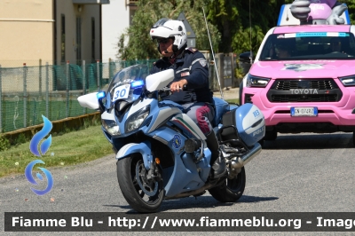 Yamaha FJR 1300 II serie
Polizia di Stato
Polizia Stradale
Allestimento Elevox
in scorta al Giro d'Italia 2024
Moto 30
POLIZIA G3151
Parole chiave: Yamaha FJR_1300_IIserie Giro_D_Italia_2024 POLIZIAG3151