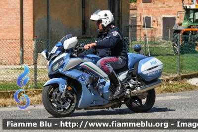 Yamaha FJR 1300 II serie
Polizia di Stato
Polizia Stradale
Allestimento Elevox
in scorta al Giro d'Italia 2024
Moto 30
POLIZIA G3151
Parole chiave: Yamaha FJR_1300_IIserie Giro_D_Italia_2024 POLIZIAG3151