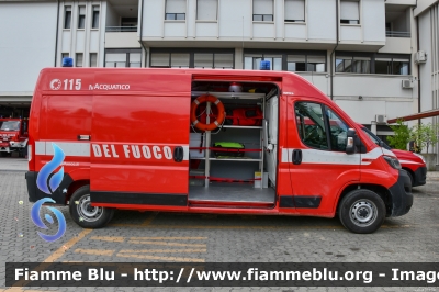 Fiat Ducato X290
Vigili del Fuoco
Comando Provinciale di Forlì Cesena
C.R.A. Contrasto Rischio Acquatico
Allestimento Fortini
VF 31358
Parole chiave: Fiat Ducato_X290 VF31358