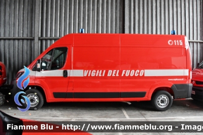  Fiat Ducato X290

Vigili del Fuoco
Comando provinciale di Reggio Emilia
VF 31365
Parole chiave:  Fiat Ducato_X290 VF31365