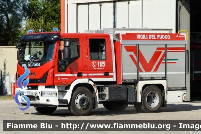 Iveco EuroCargo 120EL25 IV serie
Vigili del Fuoco
Comando Provinciale di Ravenna
Allestimento Magirus
VF 31869
Parole chiave: Iveco EuroCargo_120EL25_IVserie VF31869