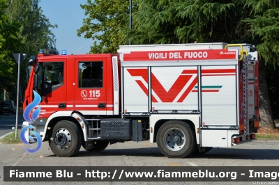 Iveco EuroCargo 120EL25 IV serie
Vigili del Fuoco
Comando Provinciale di Ravenna
Allestimento Magirus
VF 31869
Parole chiave: Iveco EuroCargo_120EL25_IVserie VF31869