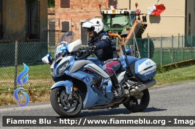 Yamaha FJR 1300 II serie
Polizia di Stato
Polizia Stradale
Allestimento Elevox
in scorta al Giro d'Italia 2024
Moto 31
POLIZIA G3152
Parole chiave: Yamaha FJR_1300_IIserie Giro_D_Italia_2024 POLIZIAG3152