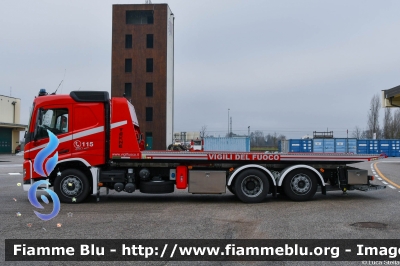 Volvo FM 460 V serie
Vigili del Fuoco
Comando Provinciale di Ferrara
Allestimento TEKNE
VF 33264
Parole chiave: Volvo FM_460_Vserie VF33264