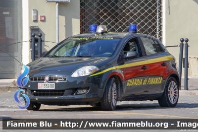 Fiat Nuova Bravo
Guardia di Finanza
GdiF 332 BD
Parole chiave: Fiat Nuova_Bravo GdiF332BD Festa_Della_Repubblica_2022