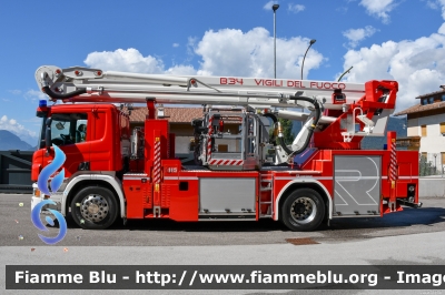 Scania P320 II serie
Vigili del Fuoco
Unione Distrettuale di Fondo (TN)
Piattaforma aerea B34 da 34 metri allestimento Rosenbauer
VF 3L1 TN
Parole chiave: Scania P320_IIserie VF3L1TN