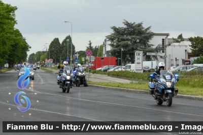 BMW R200RT II serie
Polizia di Stato
Polizia Stradale
Allestimento Elevox
in scorta al Giro d'Italia 2021
Moto "45"
Parole chiave: BMW R200RT_IIserie Giro_D_Italia_2021