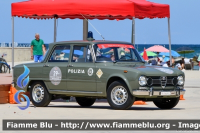 Alfa Romeo Giulia Super 1.6
Polizia di Stato
Squadra Volante
Automezzo Storico
POLIZIA 46944
Parole chiave: Alfa-Romeo Giulia_Super_1.6 POLIZIA46944 Bell_Italia_2021