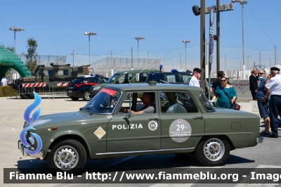 Alfa Romeo Giulia Super 1.6
Polizia di Stato
Squadra Volante
Automezzo Storico
POLIZIA 46944
Parole chiave: Alfa-Romeo Giulia_Super_1.6 POLIZIA46944 Bell_Italia_2021