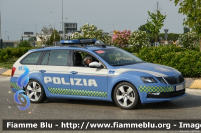 Skoda Octavia Wagon V serie
Polizia di Stato
Polizia Stradale
Allestimento Focaccia
POLIZIA M4706 Auto 6
POLIZIA M5285 Auto 7
In scorta alla Mille Miglia 2021
Parole chiave: Skoda Octavia_Wagon_Vserie POLIZIAM4706  POLIZIAM5285 1000_Miglia_2022