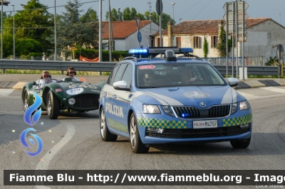 Skoda Octavia Wagon V serie
Polizia di Stato
Polizia Stradale
Allestimento Focaccia
POLIZIA M4757
Auto 5
In scorta alla Mille Miglia 2021 
Parole chiave: Skoda Octavia_Wagon_Vserie POLIZIAM4757 1000_MIglia_2022