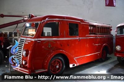 Fiat 626N
Vigili del Fuoco
Museo Storico dei Vigili del Fuoco di Mantova
AutoPompaSerbatoio storica allestimento Bergomi
VF 475
Parole chiave: Fiat 626N VF475