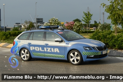 Skoda Octavia Wagon V serie
Polizia di Stato
Polizia Stradale
Allestimento Focaccia
POLIZIA M5205
Auto 3
In scorta alla Mille Miglia 2021 
Parole chiave: Skoda Octavia_Wagon_Vserie POLIZIAM5205 1000_Miglia_2022