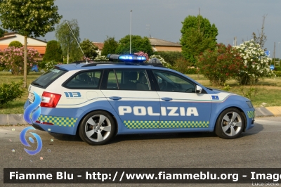 Skoda Octavia Wagon V serie
Polizia di Stato
Polizia Stradale
Allestimento Focaccia
POLIZIA M5205
Auto 3
In scorta alla Mille Miglia 2021 
Parole chiave: Skoda Octavia_Wagon_Vserie POLIZIAM5205 1000_Miglia_2022