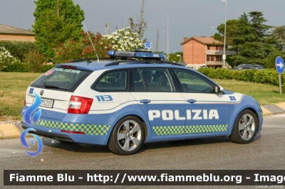 Skoda Octavia Wagon V serie
Polizia di Stato
Polizia Stradale
Allestimento Focaccia
POLIZIA M5205
Auto 3
In scorta alla Mille Miglia 2021 
Parole chiave: Skoda Octavia_Wagon_Vserie POLIZIAM5205 1000_Miglia_2022