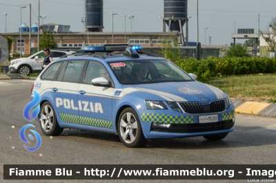 Skoda Octavia Wagon V serie
Polizia di Stato
Polizia Stradale
Allestimento Focaccia
POLIZIA M4706 Auto 6
POLIZIA M5285 Auto 7
In scorta alla Mille Miglia 2021
Parole chiave: Skoda Octavia_Wagon_Vserie POLIZIAM4706  POLIZIAM5285 1000_Miglia_2022