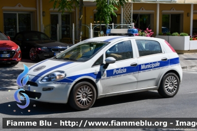 Fiat Punto VI serie
Polizia Municipale Bellaria-Igea Marina (RN)
M52
Parole chiave: Fiat Punto_VIserie Bell_Italia_2021