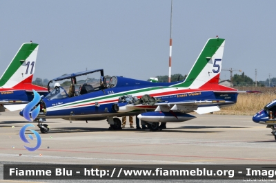 Aermacchi MB339PAN
Aeronautica Militare Italiana
313° Gruppo Addestramento Acrobatico
Stagione esibi3ioni 2022
Air Show Bellaria Igea Marina RN
Pony 5
Parole chiave: Aermacchi MB339PAN