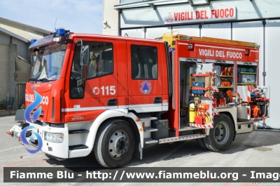 Iveco EuroCargo SuperCity 120E24 II serie
Vigili del Fuoco
Comndo Provinciale di Ferrara
Distaccamento Volontario di Bondeno
AutoPompaSerbatoio allestimento Iveco-Magirus
VF 24530 
Parole chiave: Iveco EuroCargo_SuperCity_120E24_IIserie VF24530