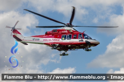 Agusta Westland AW139
Vigili del Fuoco
Servizio Aereo
Nucleo Elicotteri di Bologna
Drago VF 151
Parole chiave: Agusta-Westland AW139 VF151