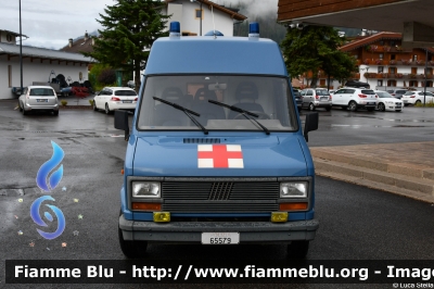 Fiat Ducato I serie
Polizia di stato
Servizio Sanitario
Centro Addestramento Alpino di Moena
POLIZIA 65579
Parole chiave: Fiat Ducato_Iserie POLIZIA65579 