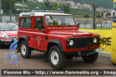 Land-Rover Defender 90
Vigili del Fuoco
Unione Distrettuale di Cles
Corpo Volontario di Cles (TN)
VF H03 TN
Parole chiave: Land-Rover Defender_90 VFH03TN