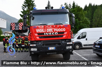 Iveco Trakker 4x4 II serie
Vigili del Fuoco
Unione distrettuale di Fassa
Assegnato al Corpo Volontario di Campitello di Fassa (TN)
Allestimento Iveco Magirus
VF 6K7 TN
Parole chiave: Iveco Trakker_4x4_IIserie VF6K7TN