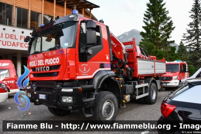 Iveco Trakker 4x4 II serie
Vigili del Fuoco
Unione distrettuale di Fassa
Assegnato al Corpo Volontario di Campitello di Fassa (TN)
Allestimento Iveco Magirus
VF 6K7 TN
Parole chiave: Iveco Trakker_4x4_IIserie VF6K7TN