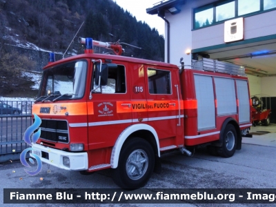 Fiat 130NC
Vigili del Fuoco
Unione Distrettuale di Primiero
Corpo Volontario del Consorzio del Primiero (TN)
Allestimento Baribbi
VF G85 TN
Foto VVF Primiero
Parole chiave: Fiat 130NC VFG85TN