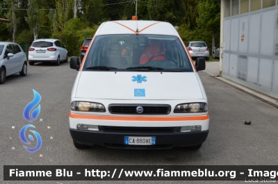 Fiat Scudo I serie
Associazione Pubblica Assistenza Ferrarese - ODV
Allestimento Cevi Carrozzeria Europea
Sede di Migliarino (FE)
APAF 7
Parole chiave: Fiat Scudo_Iserie