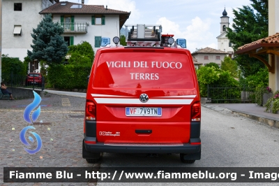 Volkswagen Transporter T6.1
Vigili del Fuoco
Unione distrettuale di Cles
Corpo Volontario di Terres (TN)
Allestimento Kofler Fahrzeugbau
VF 7V9 TN
Parole chiave: Volkswagen Transporter_T6.1 VF7V9TN