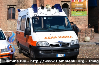 Fiat Ducato III serie
118 Ferrara Soccorso
Azienda Ospedaliera Universitaria di Ferrara
Ambulanza "FE3184"
Allestimento Aricar
Parole chiave: Fiat Ducato_IIIserie Ambulanza Viva_2014