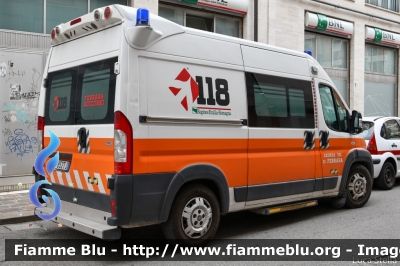 Fiat Ducato X250
118 Ferrara Soccorso
Azienda Ospedaliera Universitaria di Ferrara
Ambulanza "FE3186"
Allestita Vision
Parole chiave: Fiat Ducato_X250 Ambulanza Viva_2019