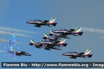 Aermacchi MB339PAN
Aeronautica Militare Italiana
313° Gruppo Addestramento Acrobatico
Stagione esibizioni 2022
Air Show Comacchio FE
Parole chiave: Aermacchi MB339PAN