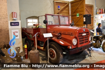 OM CL52
Vigili del Fuoco
Museo di Mantova
VF 9222
Parole chiave: OM CL52 VF9222