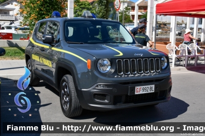 Jeep Renegade
Guardia di Finanza
Allestimento NCT
Decorazione grafica Artlantis
GdiF 992 BL
Parole chiave: Jeep Renegade GDIF992BL Bell_Italia_2021