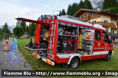 Mercedes-Benz Sprinter 4x4 III serie
Vigili del Fuoco
Unione distrettuale di Fassa
Corpo Volontario di Vigo di Fassa (TN)
Allestimento Brandschutz
VF 9K3 TN
Parole chiave: Mercedes-Benz Sprinter_4x4_IIIserie VF9K3TN