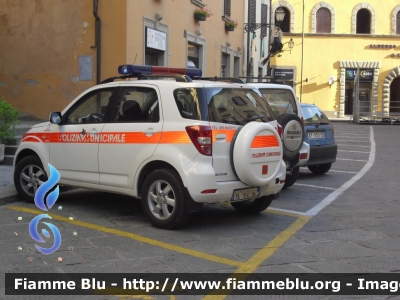 Daihatsu Terios II serie
Polizia Municipale
Comune di Marradi (FI)
POLIZIA LOCALE YA 914 AA
Foto Greta Stella
Parole chiave: Daihatsu Terios_IIserie PoliziaLocaleYA914AA